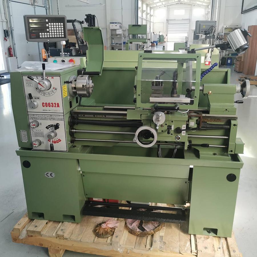 Used TNM C0632/750 center lathe