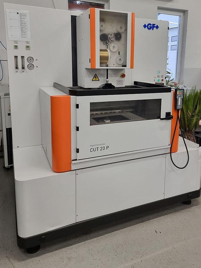 Used AGIE Charmilles Cut P20 wire spark