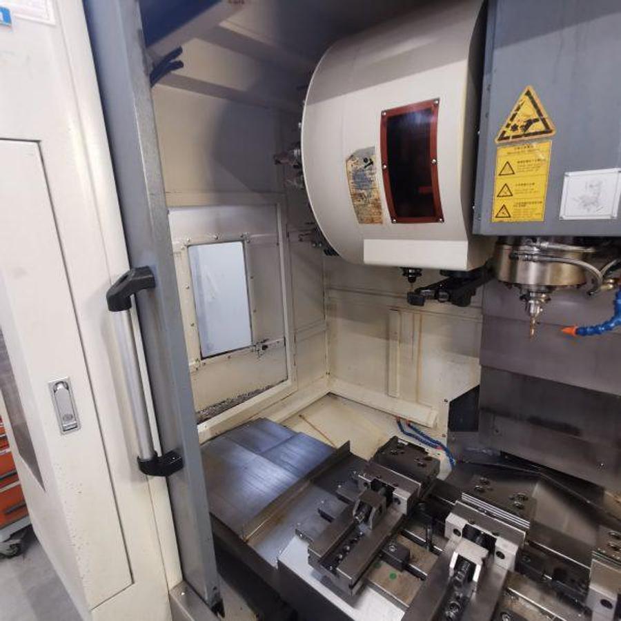 Used Akira Seiki V2.5XP mkp