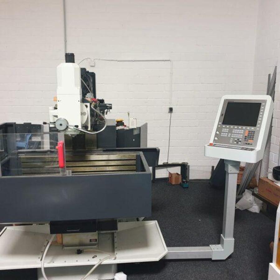 Used KAMI FKM950 CNC tool milling machine
