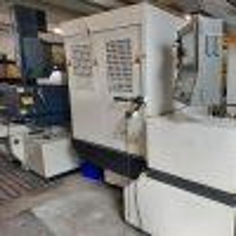 Used FANUC Robocut Alpha 0iB wire spark