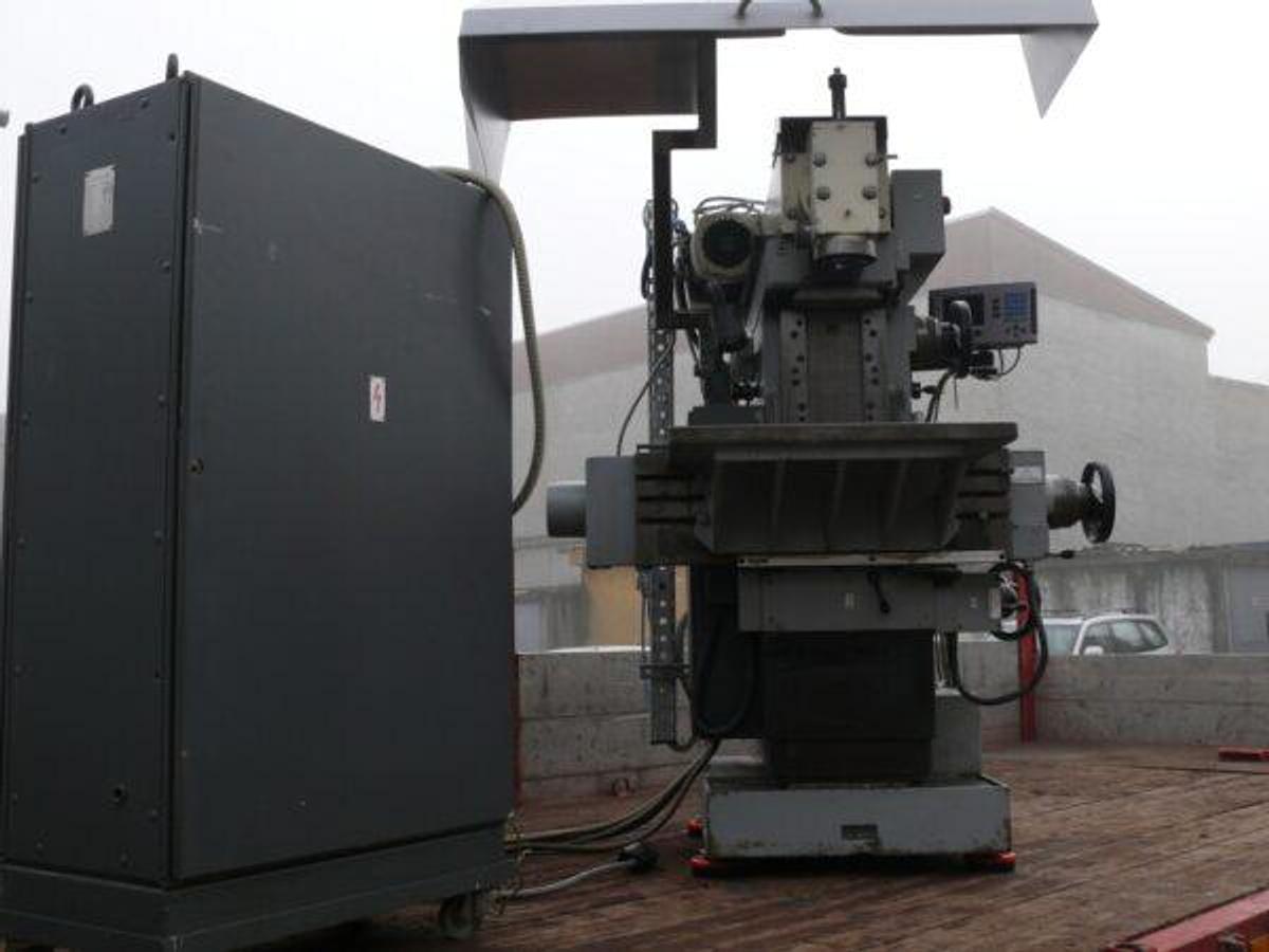 Used RUHLA VBR 2242 conventional milling machine