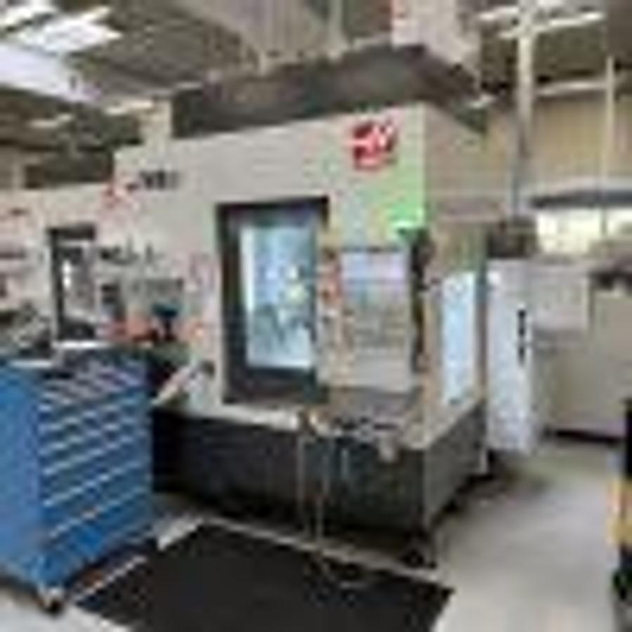 Used HAAS UMC500SS simultaneous 5-axis machining center