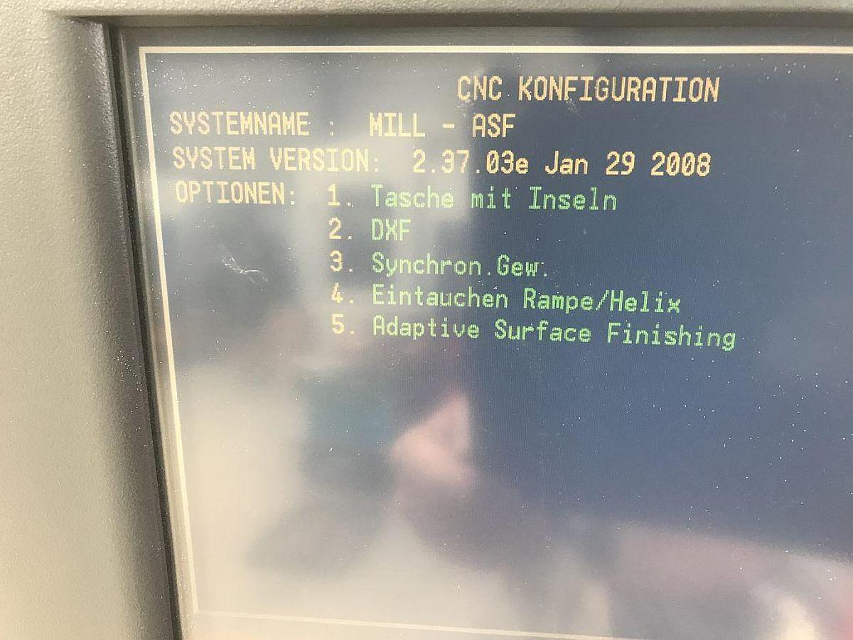 Used 2005 HURCO VMX42 milling center