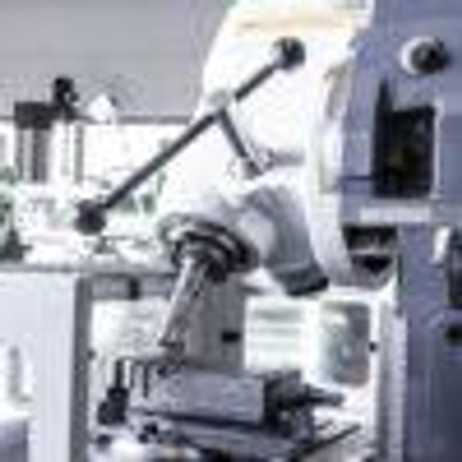 Used KAMI FKM935 tool milling machine