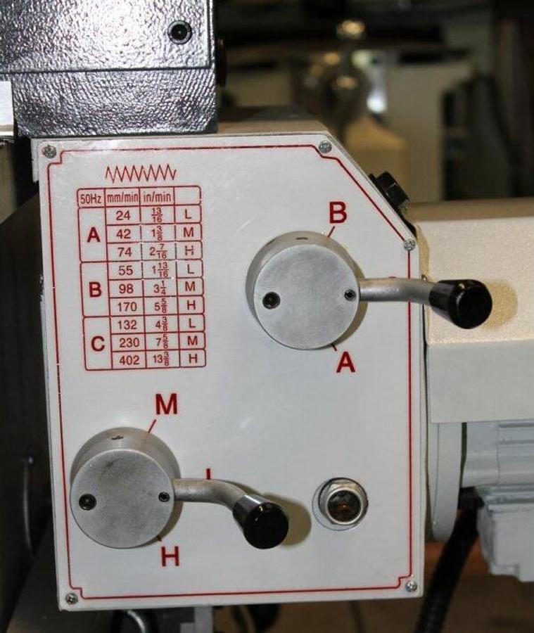 Used KAMI FKM660B-1 conventional milling machine