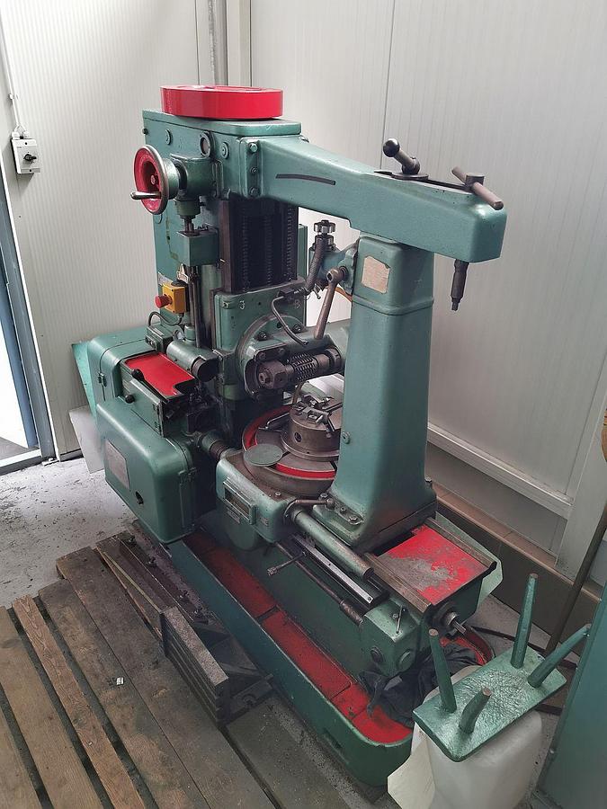 Used WMW VEB ZFW5 gear hobbing machine