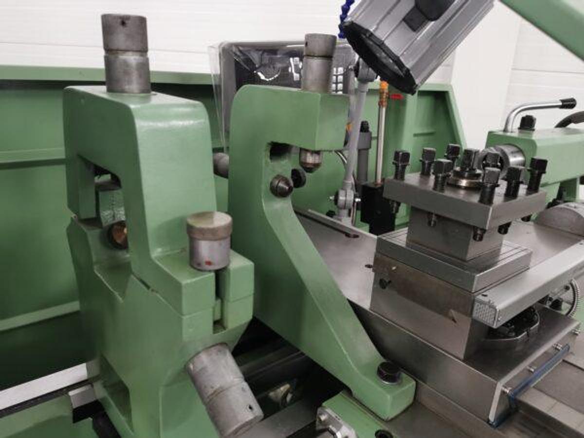 Used TOS SN50/C x 1000 tool headstock machine