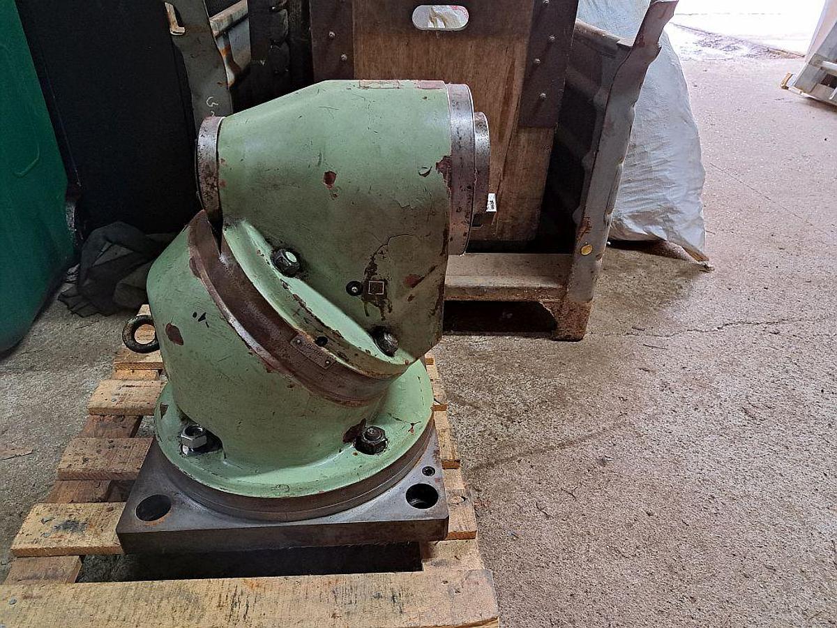 TOS FGS32/40 milling machine