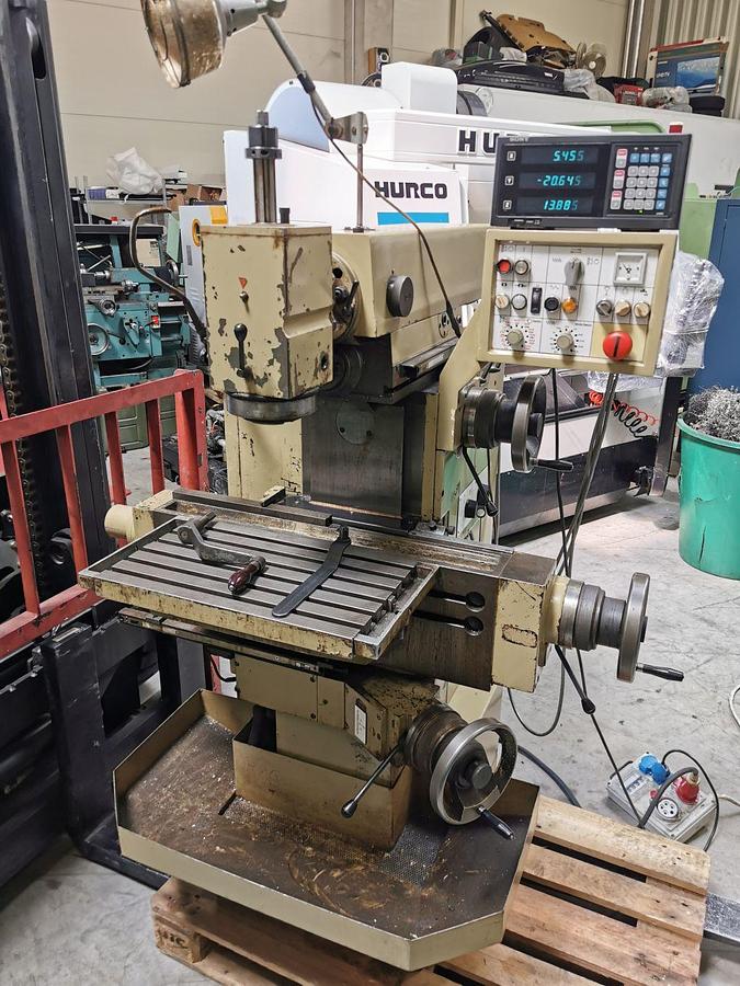 Used 1982 WMW Ruhla FUW200/I tool milling machine