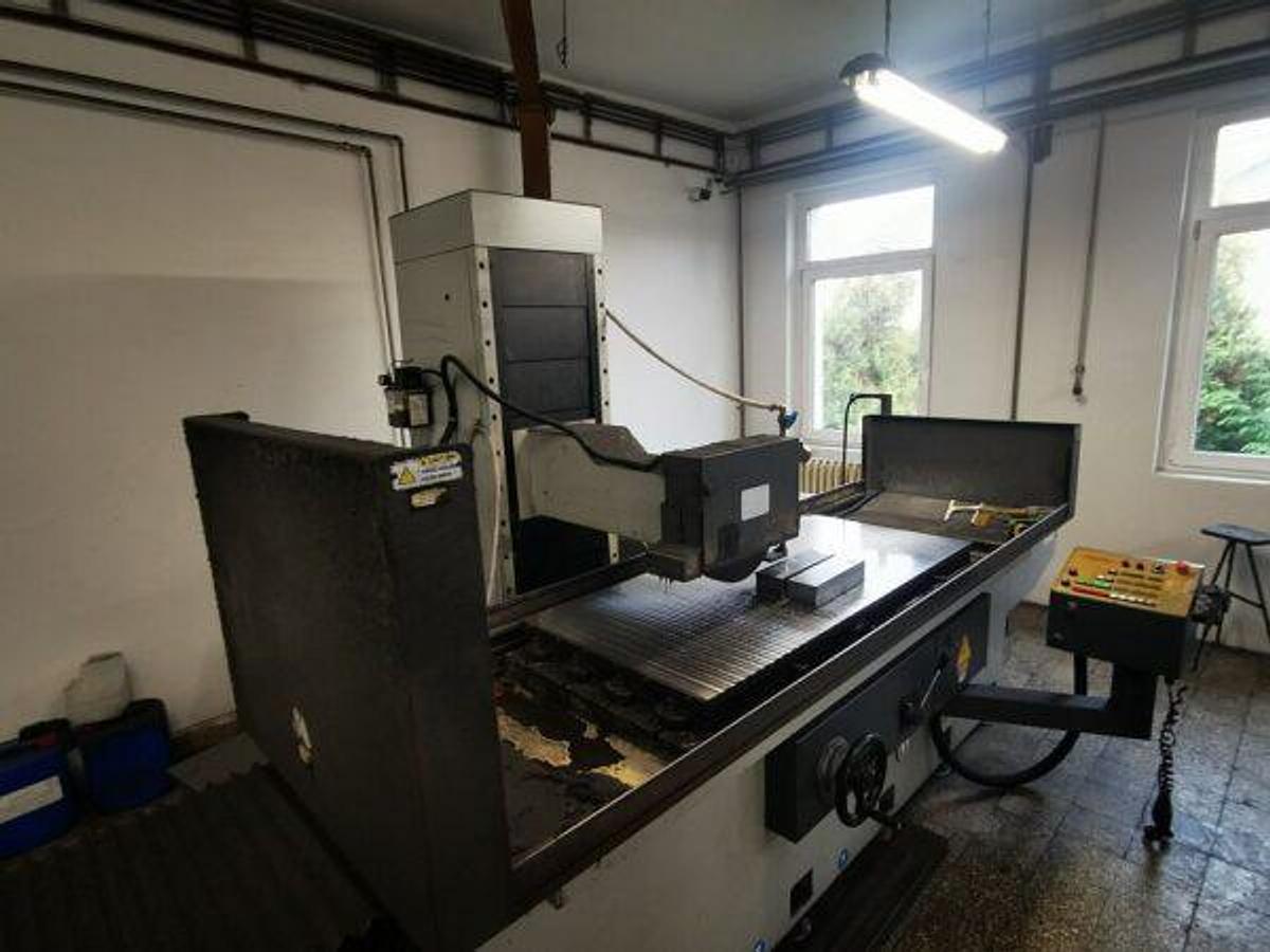 Used PERFECT PFG50150AHR surface grinder