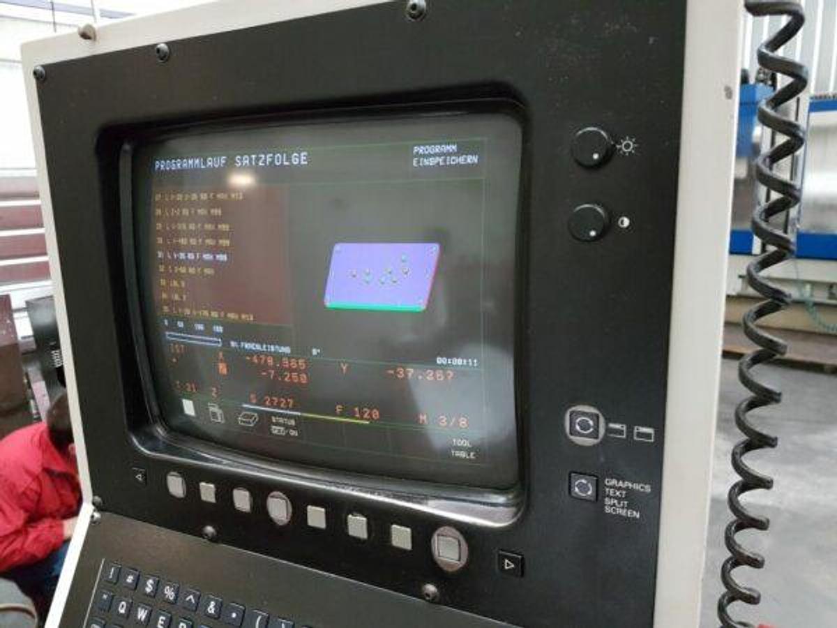 Used HERMLE UWF-1202 tool milling machine