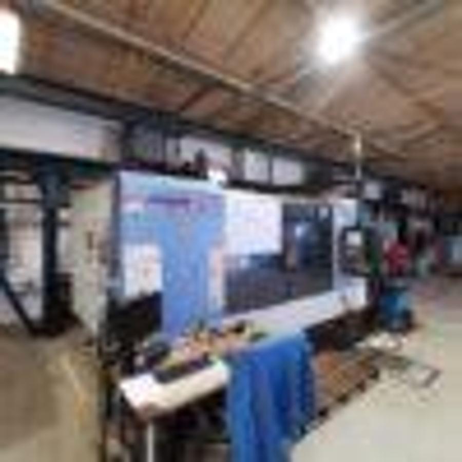 Used DOOSAN MYNX7500 machining center