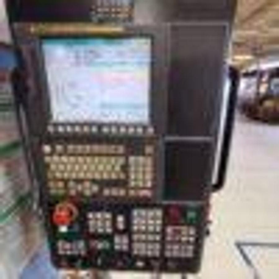 Used DOOSAN MYNX7500 machining center