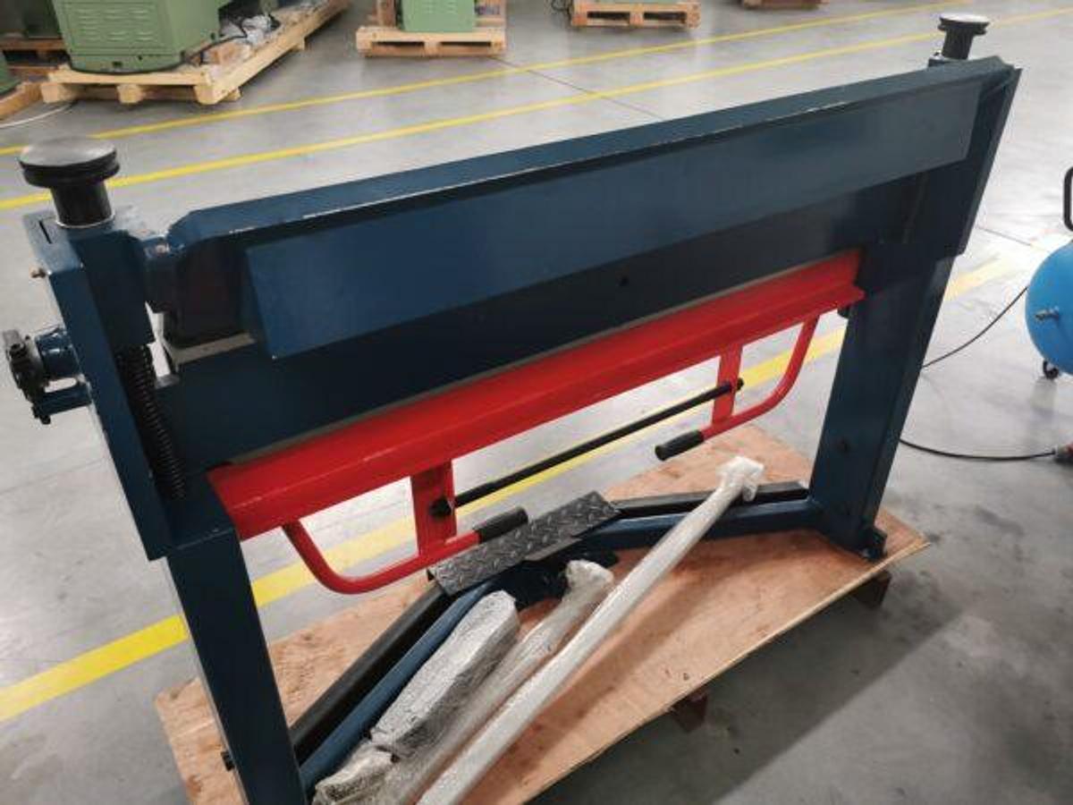 Used TNM_PBB1270/2 manual flanging machine