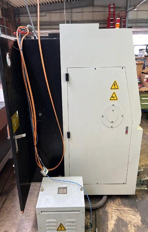 Used HURCO TM6 cnc lathe