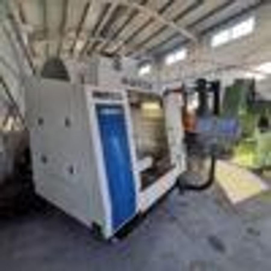 Used HURCO VMX24 machining center