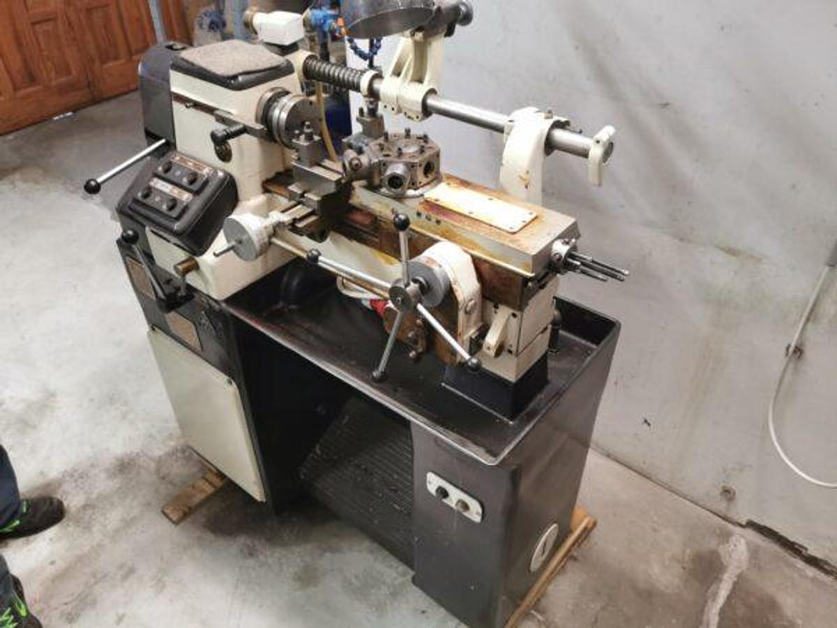 Used TOS ZPS Gottwaldov revolver lathe