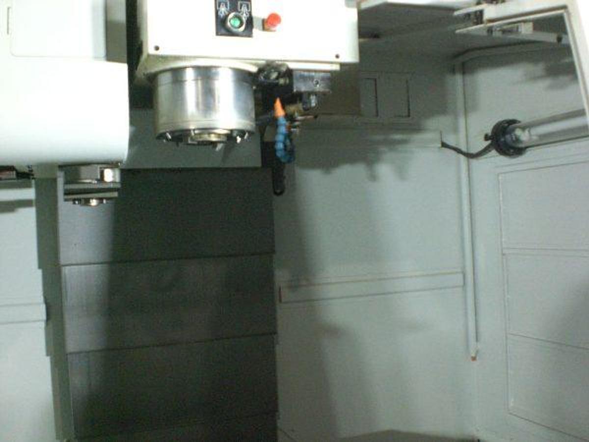 Used HURCO VMX24t mkp