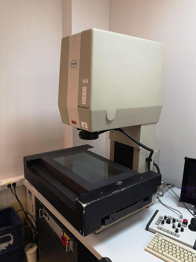 Used WERTH Video Check IP 250/400 measuring machine