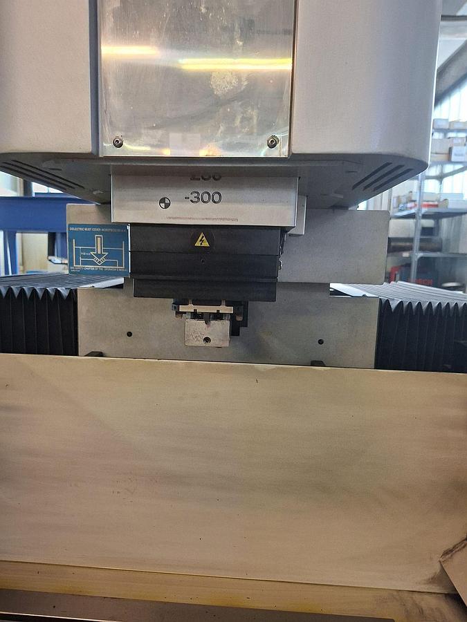 ONA NX3 block spark erosion machine