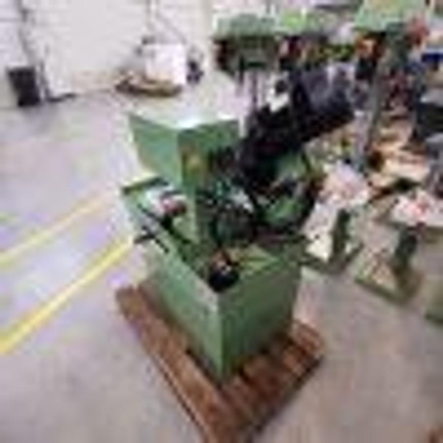 Used TNM BS260G saw machine