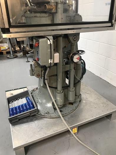 Used Manesty D3B Tablet Press
