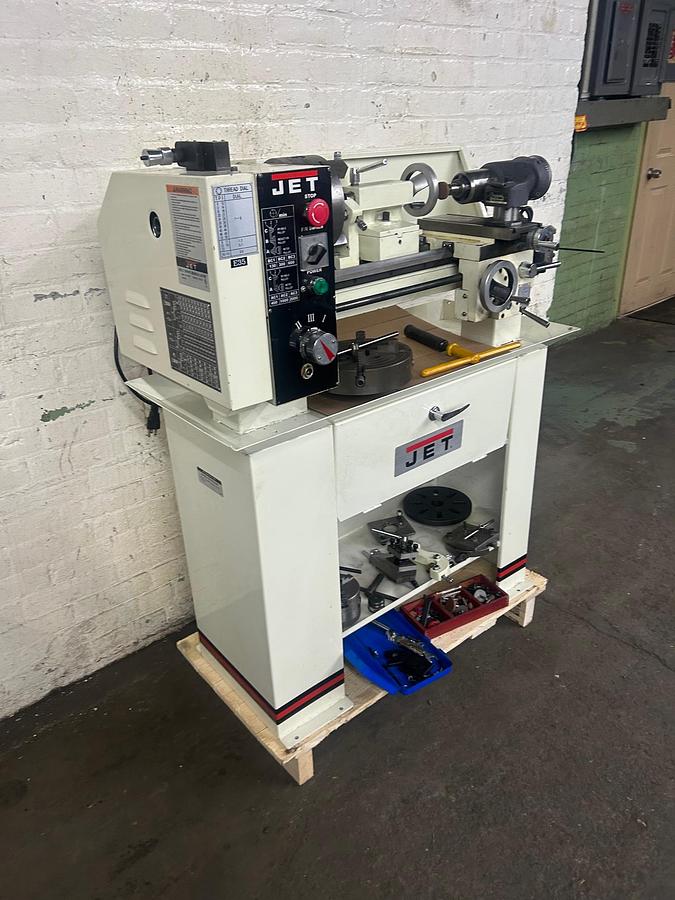 Used Jet BD-920W 9" x 20" Belt Drive Bench Lathe, Inch/Metric / Well Tooled
