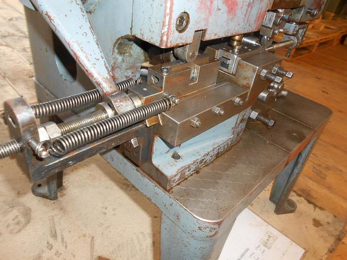 Used 8625-100 Industrial Jump Ring Making Machine
