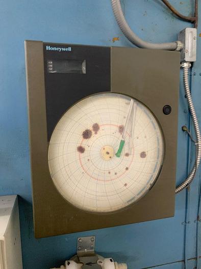 Used 5309-180 Thermotron SM-32S Mini-Max Environmental Termperature & Humidity Chamber