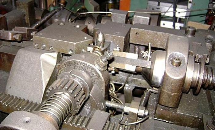 Used 3191 Clover Large Curb Style Chain Machine, Tooled for Cable Chain