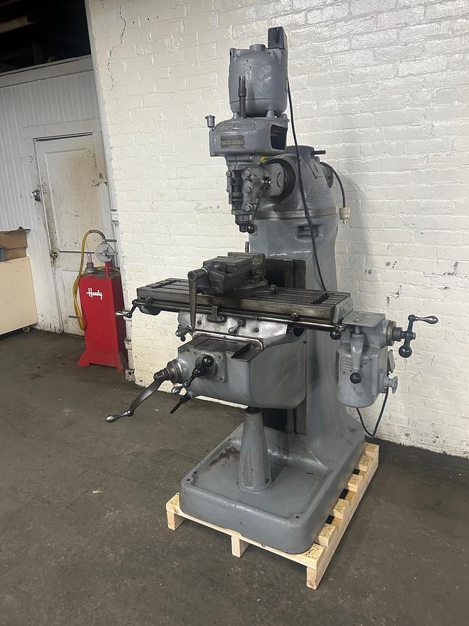 Used Bridgeport 9" x 32" 1/2 HP, 6-Speed Ram Type Vertical Milling Machine