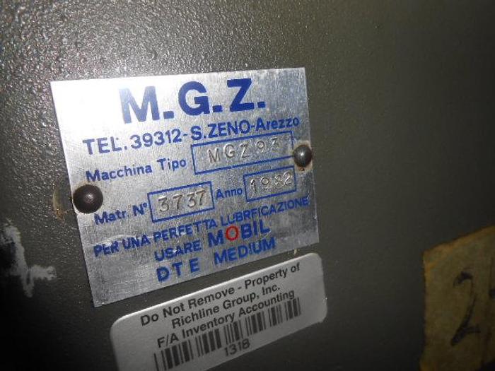 Used 0211-100 MGZ Single Curb Chain Making Machine Model MGZ 93