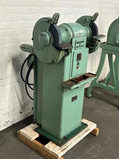 Used Hammond /Kalamazoo No-Dust Self Contained Pedestal Grinder Model ND-10