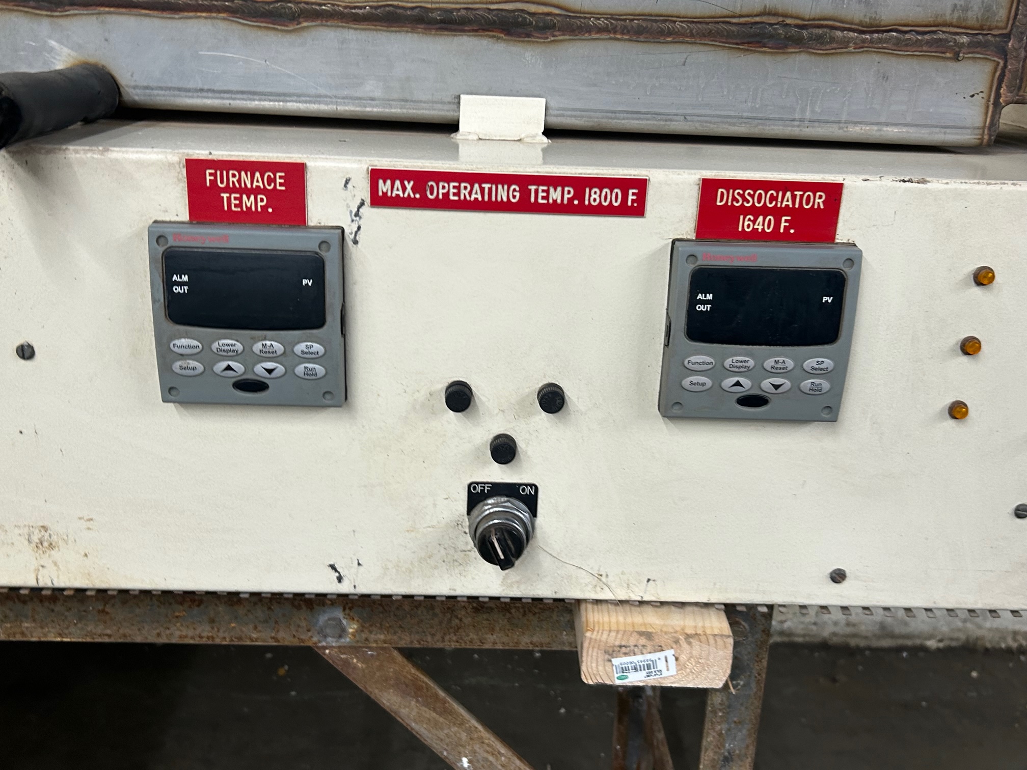 Used SM Engineering Mini Six Belt Annealing Soldering Furnace with Ammonia Dissociator