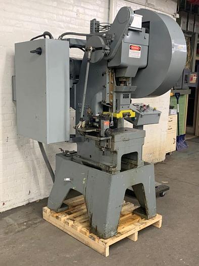 Used 5913-220 Minster Model B1-16, 16 Ton Punch Press, Stamping Press, Air Clutch-Brake / Roll Feed