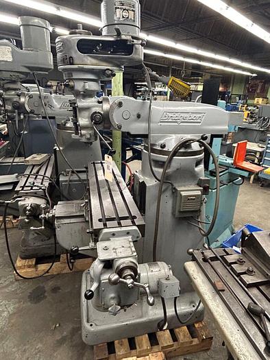Used Bridgeport 9″ x 32″ 1 HP, 8-Speed Ram Type J-Head Vertical Milling Machine
