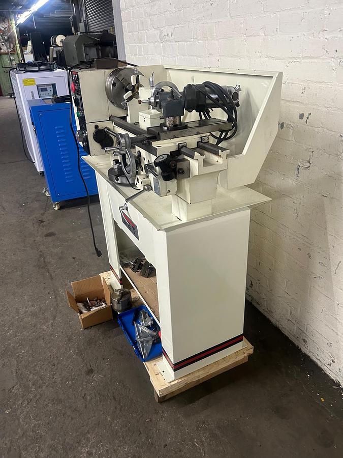 Used Jet BD-920W 9" x 20" Belt Drive Bench Lathe, Inch/Metric / Well Tooled