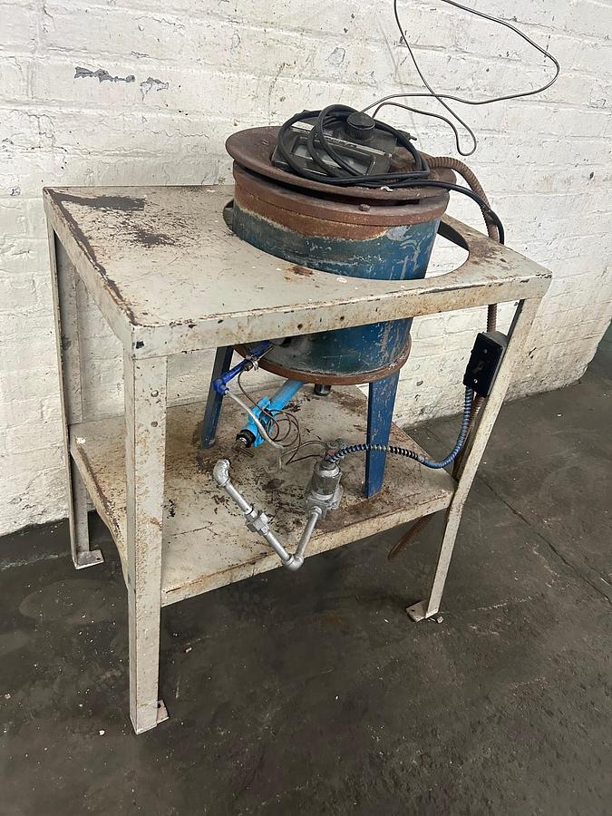 Used Charles Hones "BUZZER" Gas Operated Melting Pot - 160 LBS CAPACITY
