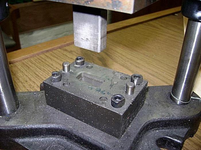 Used 0577-390 Medium Ingot Die Set
