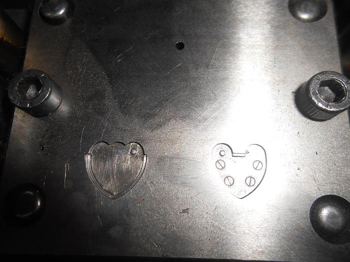 Used 7458-390 JEWELRY PADLOCK PRODUCT DIE MAKING SYSTEM – 4 Die Sets
