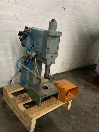 Used 5992-220 Joraco 3-Ton Quick Action Air Pneumatic Press with Foot Pedal