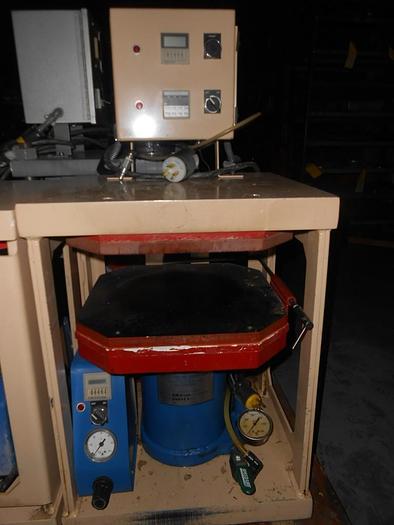 Used 6727-310 Conley Accu-Mold 4-Post Rubber Mold CASTING Vulcanizer