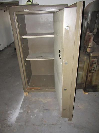Used 9276-375 Fichet-Bauche Vault Safe with Combination Lock & Key