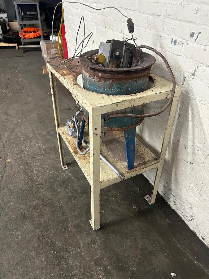 Used Charles Hones "BUZZER" Gas Operated Melting Pot - 160 LBS CAPACITY