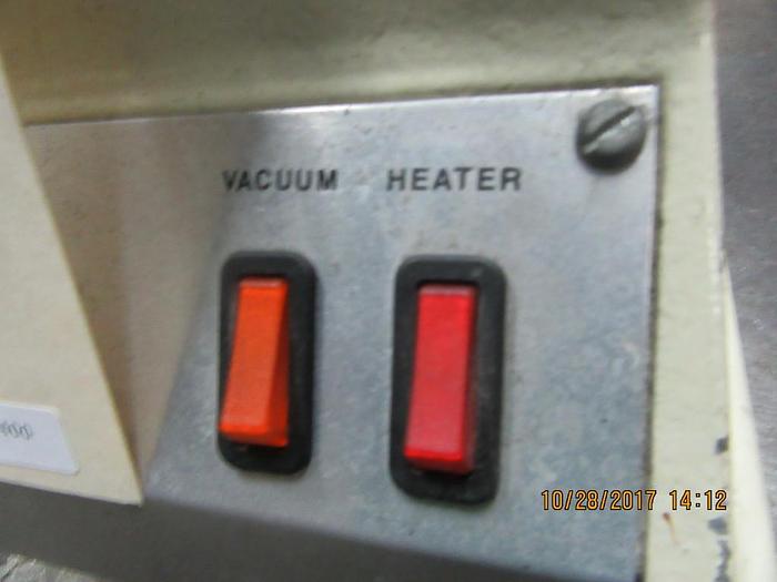 Used 2577-400 Vacuum Heat Sealer ~ Vacuum Base Table size 4-1/2″ x 4-1/2