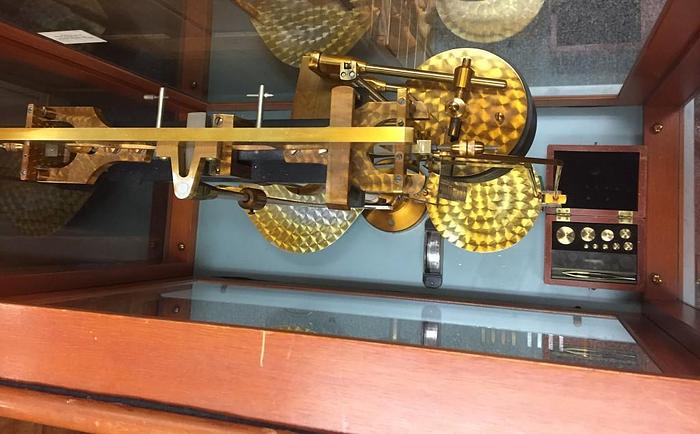 Used 2560-385 Antique Seederer-Kohlbusch 2000 Gram Heavy Capacity Balance Scale, Model 140/Type 548