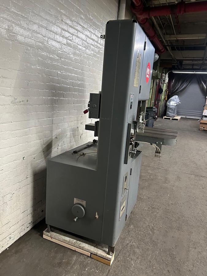 Used Grob 4V-18 Heavy Duty 18" Vertical Bandsaw | Air-Hydraulic Feed | Blade Welder | 4-Speed