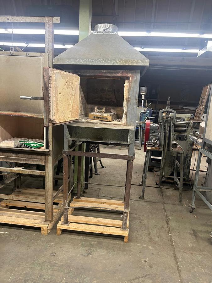 Used 2167-180 LS Gas Fired Casting Burnout (Buzzer type) Furnace, Oven, Kiln