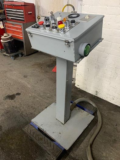 Used 5912-220 Minster Press 16 Ton Type B1-16 1″ Stroke OBI Air Clutch/Air Brake Stamping Press